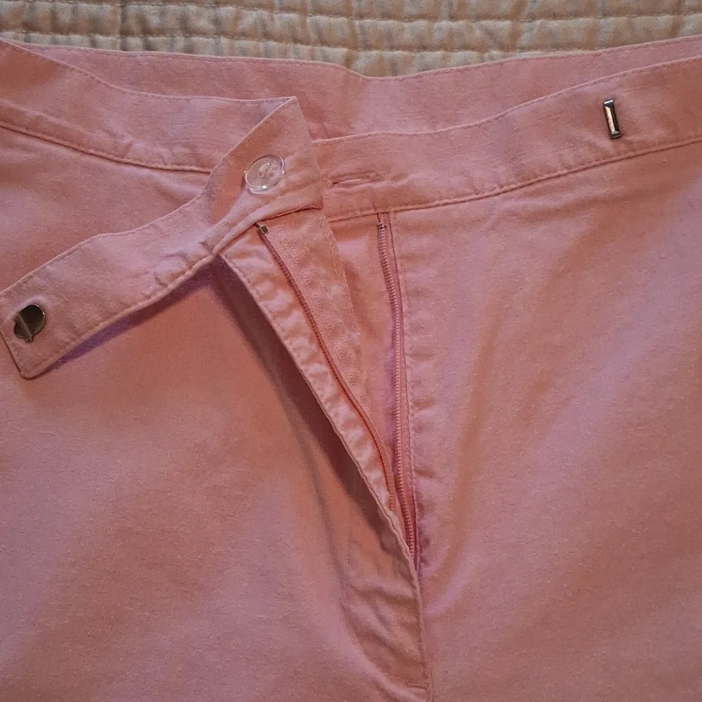 Liz Golf Pink Bermuda Shorts with Stretch - 14